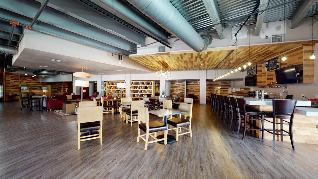 קולג' סטיישן Aggieland Boutique Hotel מראה חיצוני תמונה